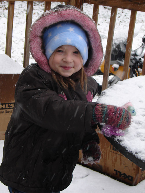 eliseinsnow.jpg